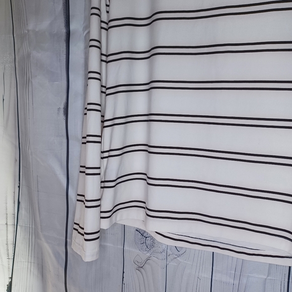 Apt. 9 Black and white striped turtle neck - Picture 10 of 11